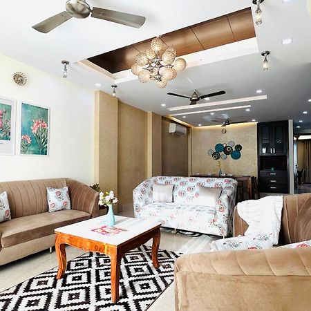 Olive Serviced Apartments - Defence Colony New Delhi Buitenkant foto
