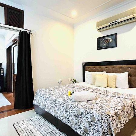 Olive Serviced Apartments - Defence Colony New Delhi Buitenkant foto